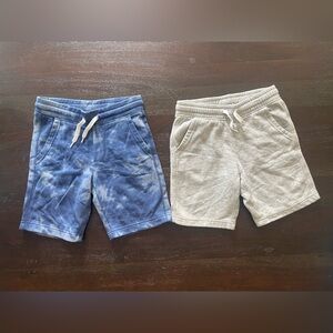Old Navy Boys Shorts - size youth medium